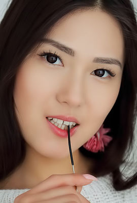 Cute Asian Babe Kimiko Shows Her Lovely Small Breasts